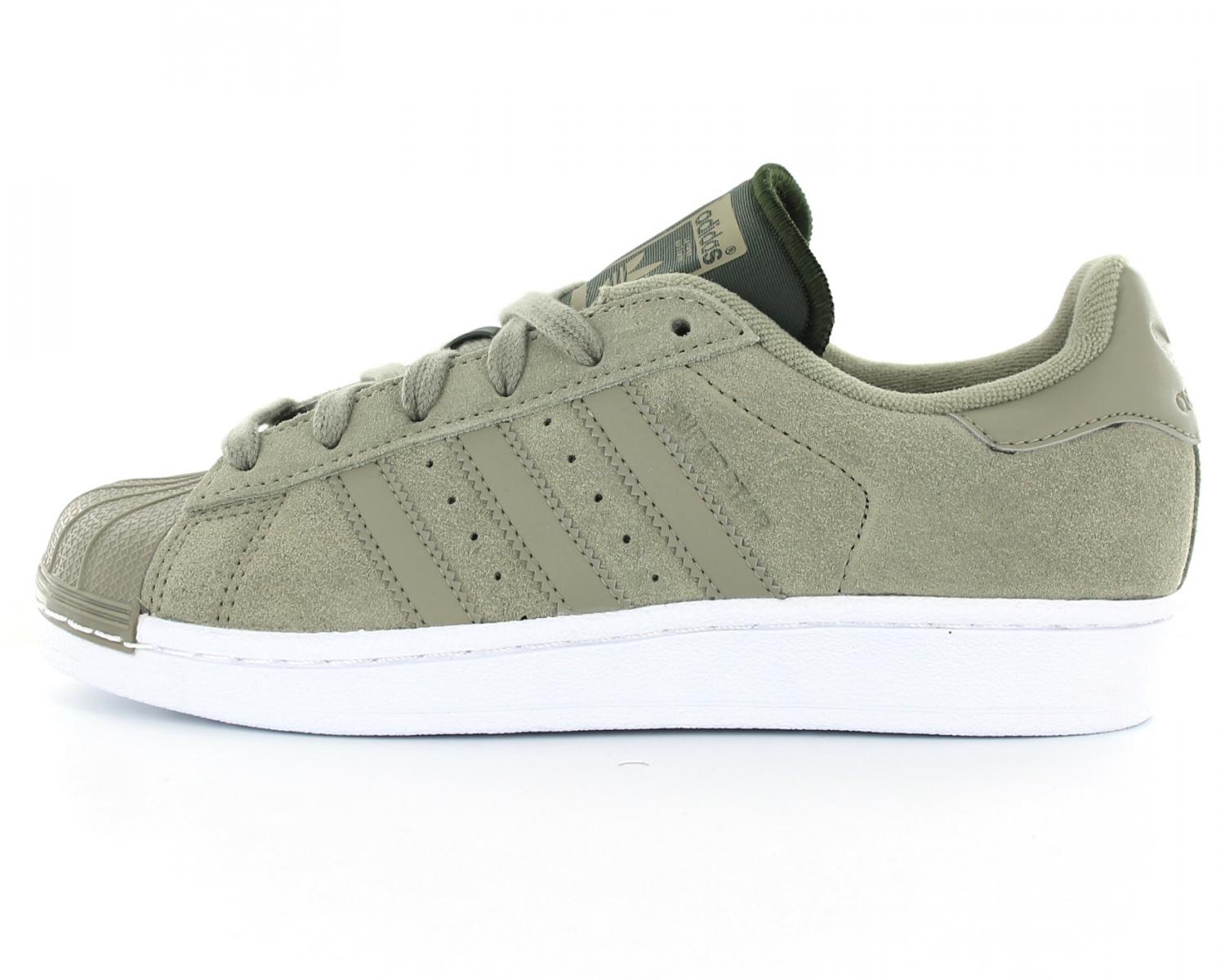 adidas superstar verte et blanche