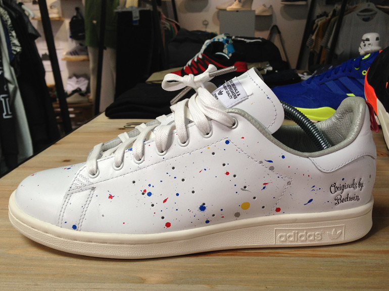 adidas tache peinture
